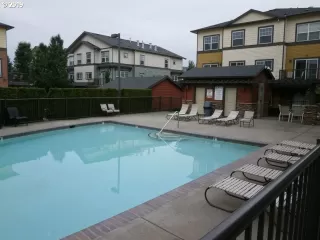 Photo #2: 19498753 Listing