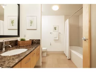 Photo #6: 19500130 Listing 