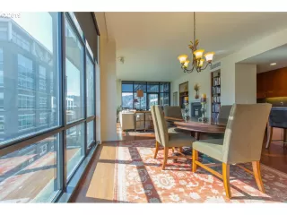 Photo #2: 19508029 Listing