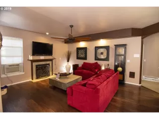 Photo #1: 19508588 Listing