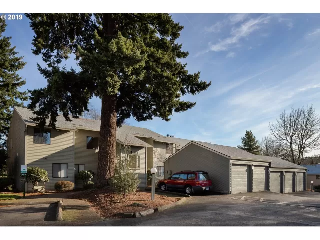 MLS: 19508938 Condo For Sale