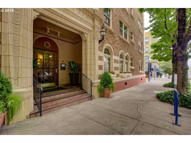 MLS: 19513171 Condo For Sale