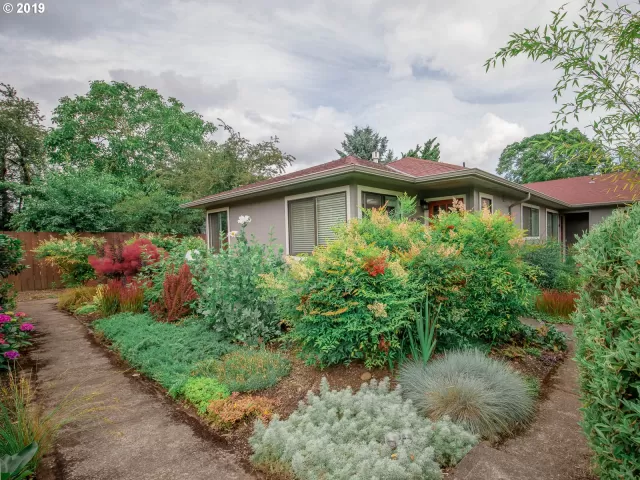 MLS: 19513639 Condo For Sale