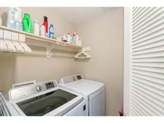 Photo #4: 19514907 Listing