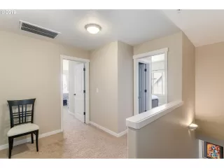 Photo #6: 19514907 Listing