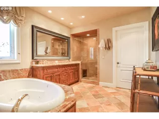 Photo #2: 19516209 Listing