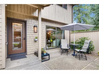 Photo #1: 19517629 Listing