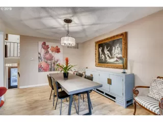 Photo #3: 19517629 Listing