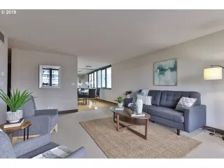Photo #2: 19517741 Listing