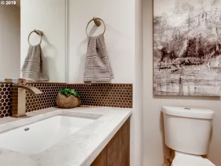 Photo #5: 19520995 Listing 