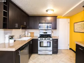 Photo #5: 19524130 Listing 