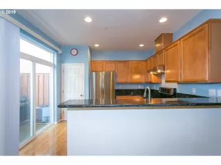 Photo #2: 19524820 Listing