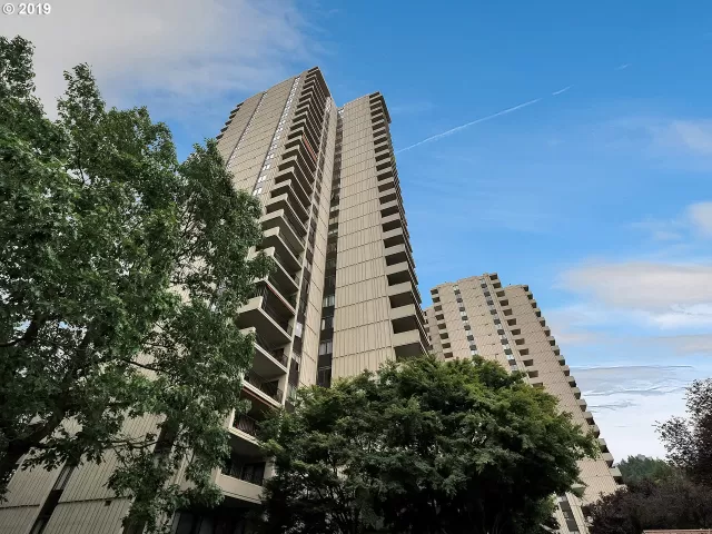 MLS: 19524907 Condo For Sale