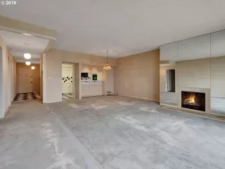 Photo #4: 19524907 Listing