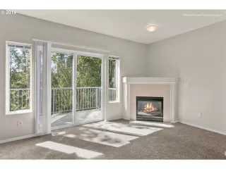 Photo #2: 19524928 Listing 