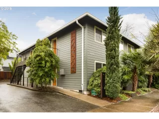 Photo #5: 19530219 Listing