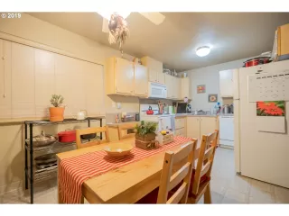 Photo #3: 19530834 Listing