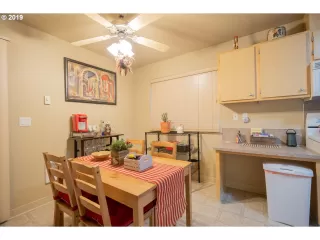 Photo #4: 19530834 Listing