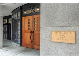 Photo #1: 19532500 Listing 