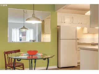 Photo #4: 19532569 Listing 