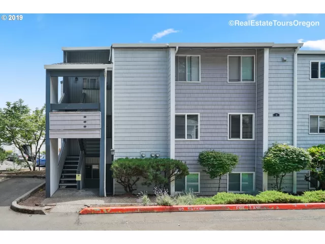 MLS: 19532993 Condo For Sale