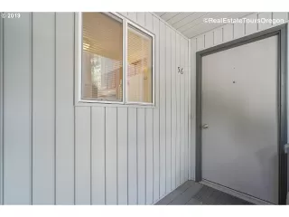 Photo #2: 19532993 Listing