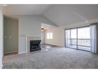 Photo #2: 19534183 Listing 