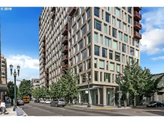 Photo #1: 19540349 Listing