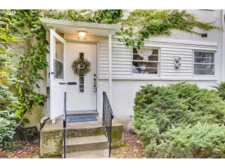 Photo #1: 19540890 Listing