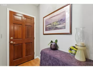 Photo #2: 195425339 Listing 