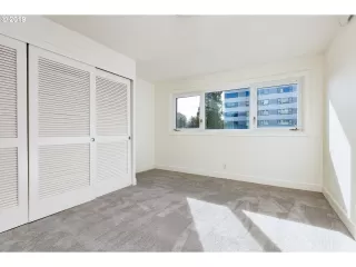 Photo #5: 19544336 Listing 