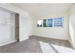 Photo #6: 19544336 Listing 