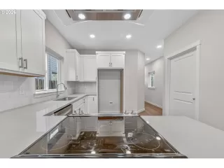 Photo #4: 195473154 Listing 