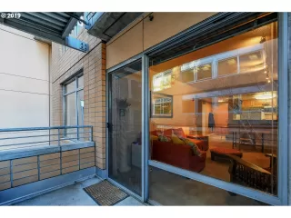 Photo #4: 19547475 Listing