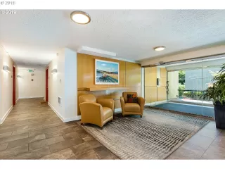 Photo #3: 19548470 Listing 
