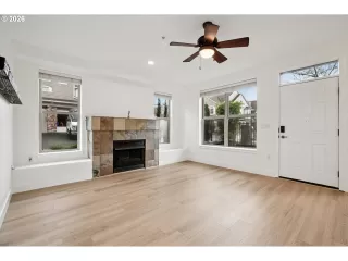 Photo #1: 195549082 Listing 