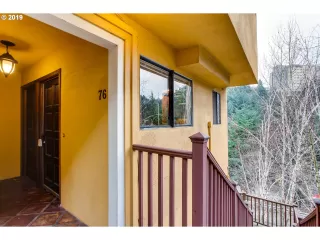 Photo #2: 19555142 Listing