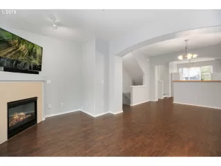 Photo #3: 19556868 Listing 