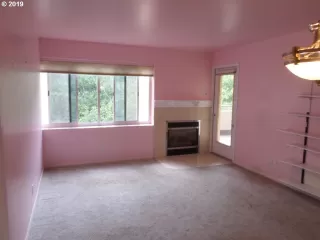 Photo #1: 19557412 Listing