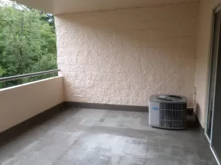 Photo #3: 19557412 Listing