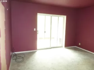 Photo #6: 19557412 Listing