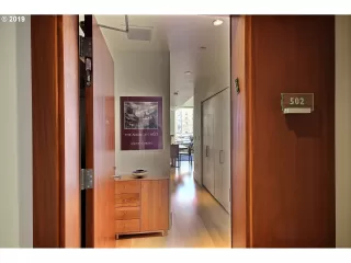 Photo #3: 19558838 Listing 