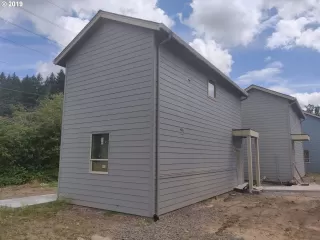 Photo #2: 19560351 Listing