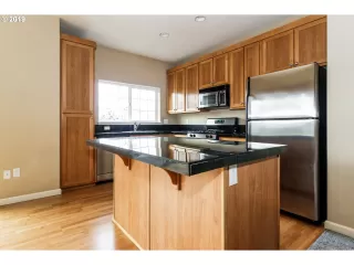 Photo #6: 19561242 Listing 