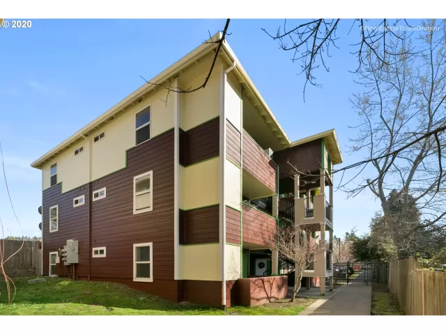 MLS: 19566724 Condo For Sale