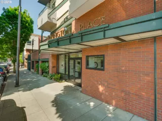 Photo #1: 19573801 Listing