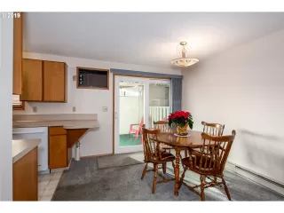 Photo #2: 19574156 Listing