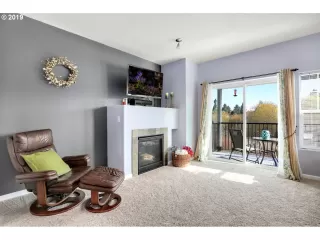 Photo #2: 19578936 Listing