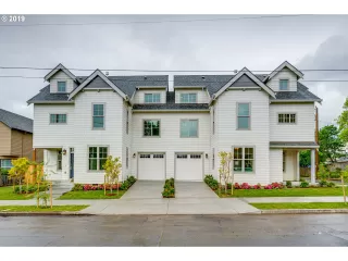 Photo #2: 19585714 Listing 