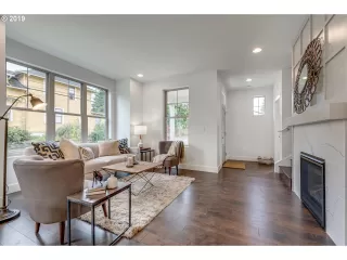 Photo #4: 19585714 Listing 